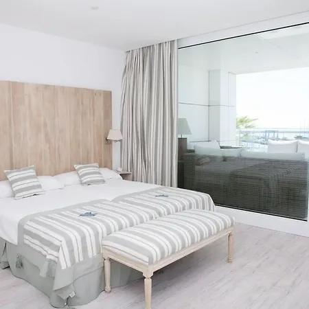 Puerto Sherry Hotel 4*